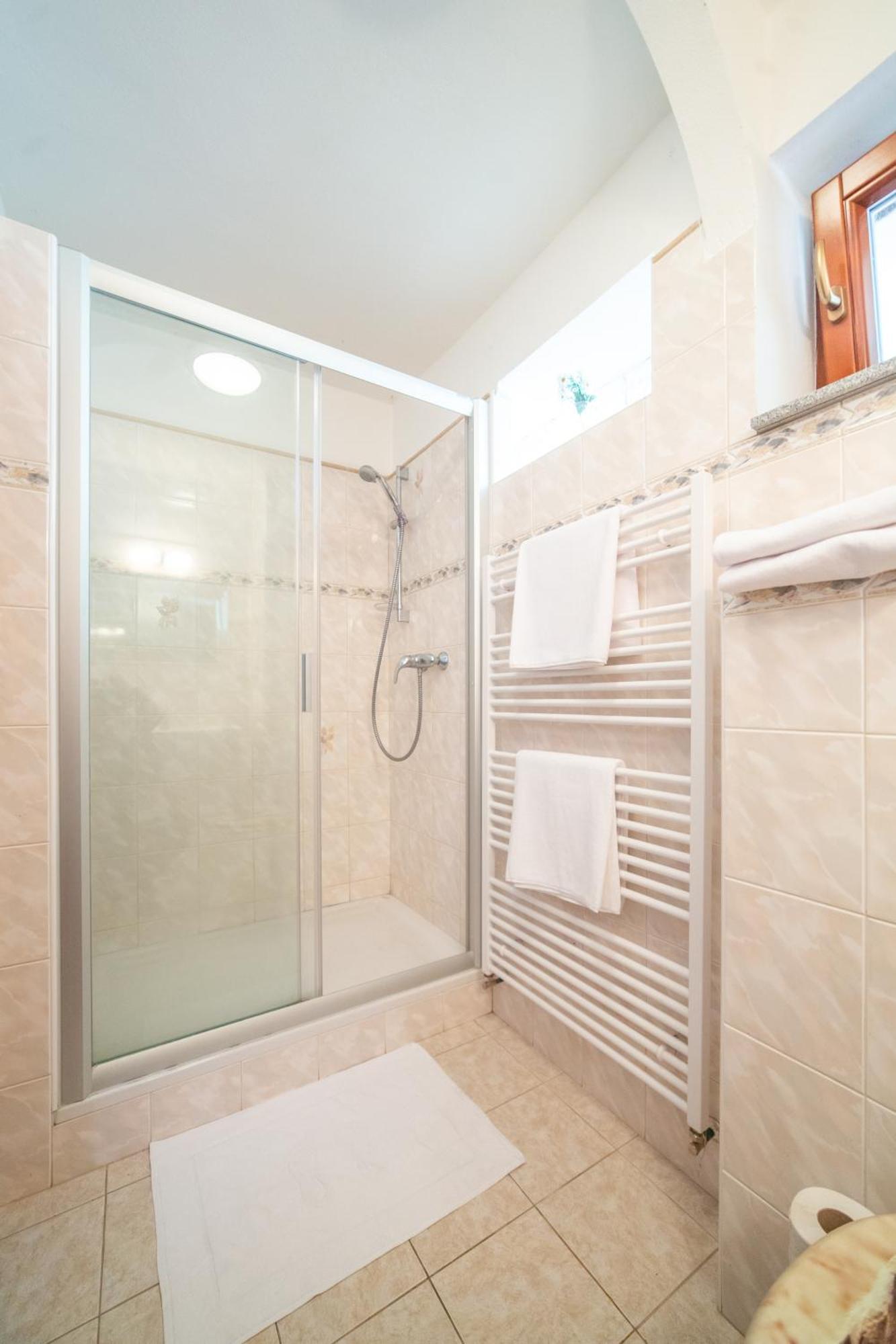 Rezidence Plesivec - Rodinny Apartman S 3 Loznicemi Český Krumlov Eksteriør bilde