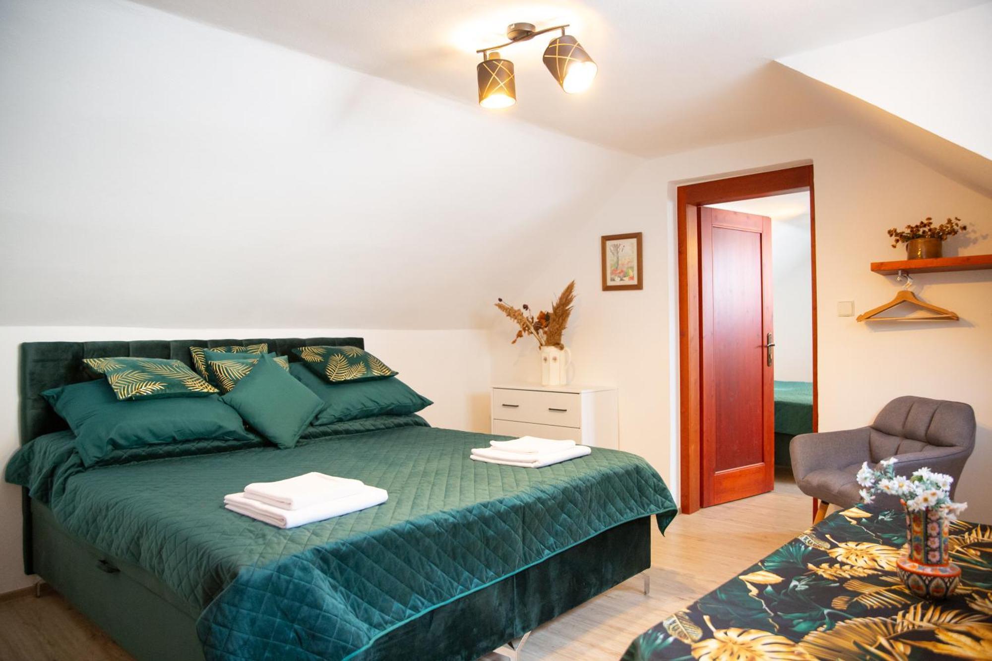 Rezidence Plesivec - Rodinny Apartman S 3 Loznicemi Český Krumlov Eksteriør bilde